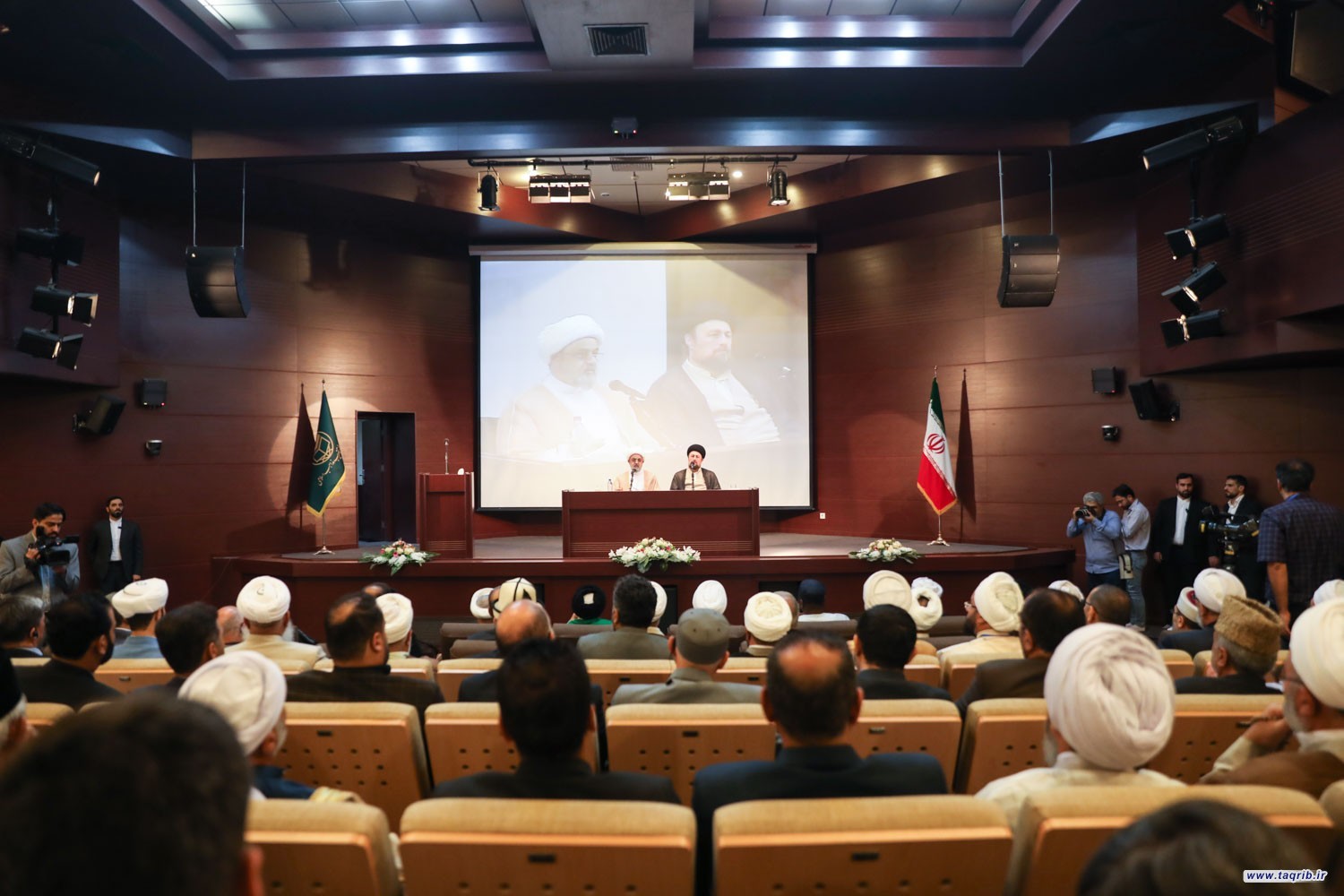 مراسم تجديد ضيوف مؤتمر الوحدة الاسلامية الـ 37، العهد والولاء مع مبادئ الامام الخميني (ره)