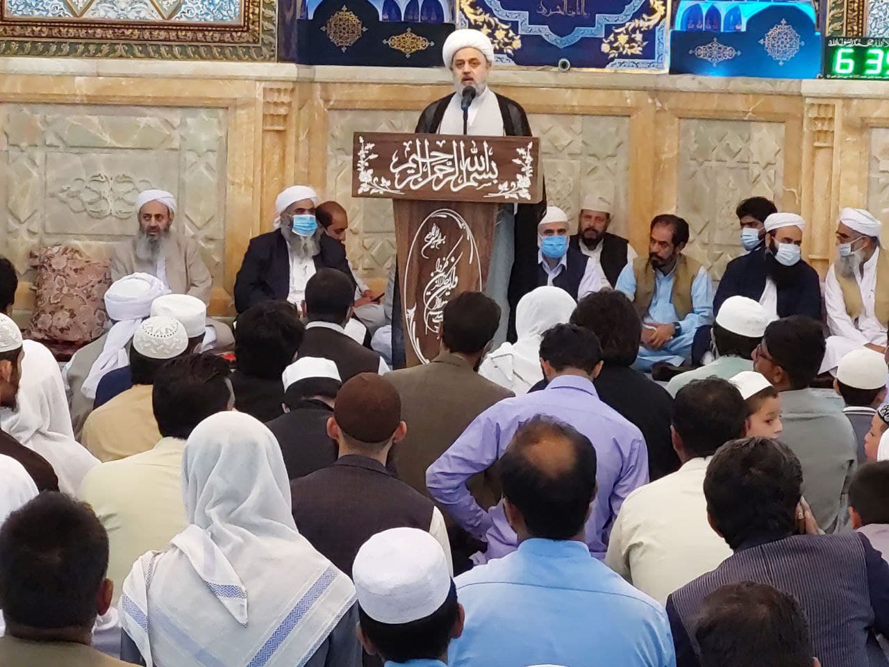 سخنرانی دکتر شهریاری و مولوی عبدالحمید در مسجد جامع مکی زاهدان