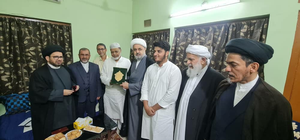 دیدار دبیرکل و رئیس شورای عالی با مرشود علی قادری متولی خانقاه قادری در شهر بولپور