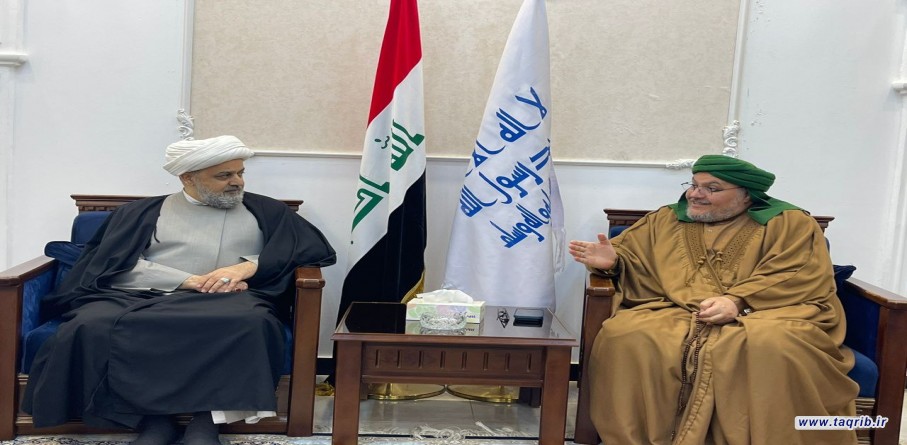 الدكتور شهرياري يجري مباحثات مع رئيس مجلس علماء الرباط المحمدي في العراق