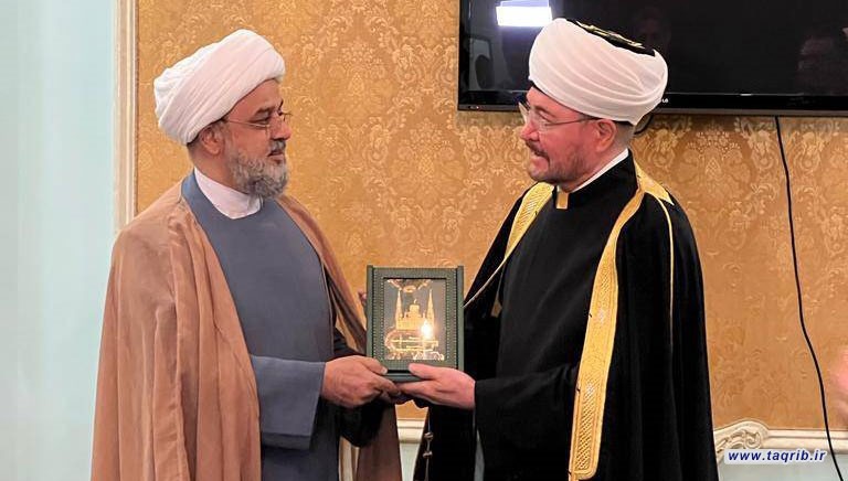 الدكتور شهرياري يؤكد على توسيع التعامل بين العلماء المسلمين في ايران وروسيا