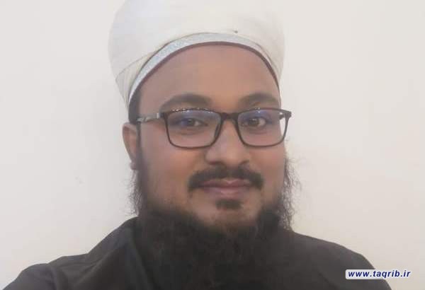 خطیب مسجد المحكمة العليا في بنغلاديش : علينا العمل سويا لمحاربة التطرف ونشر الرسالة الإسلامية الحقيقية في العالم