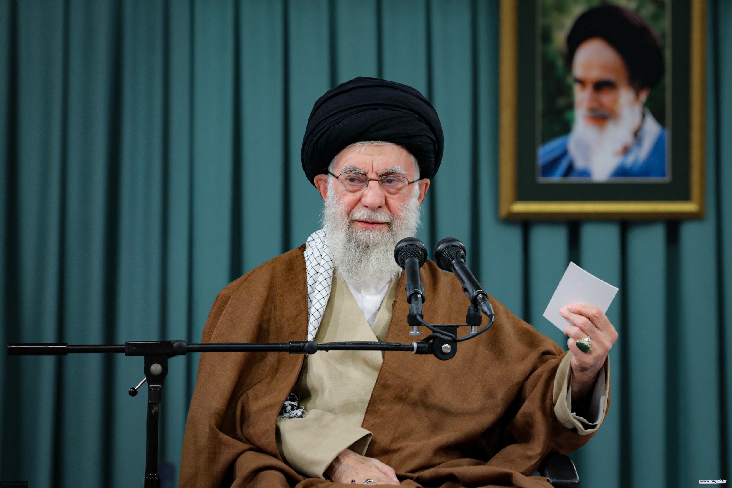 شیعه‌ و سنی که به مقدسات یکدیگر توهین می‌کند، مزدور دشمن است