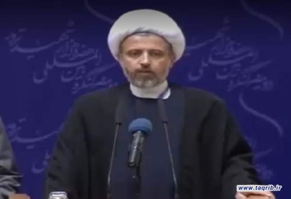 تقدیر شیخ علی الحلاوی، مدیر مؤسسه علامه فضل‌الله از برگزار کنندگان چهلمین کنفرانس بین‌المللی وحدت اسلامی