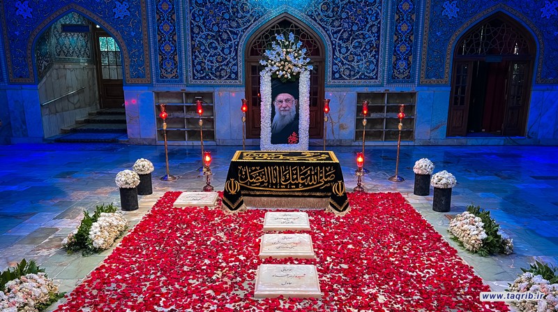شعار ویژه مراسم‌های چهلم رهبر شهید ایران؛ «با تو در عهدیم تا صبح ظهور»