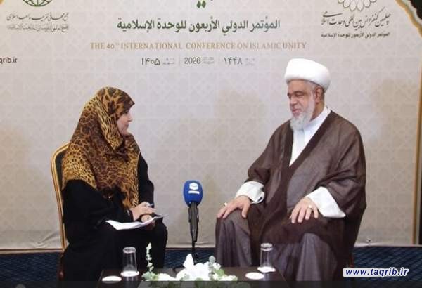 شهید آیت‌الله خامنه‌ای پرچمدار وحدت شیعه و سنی در برابر استکبار بود