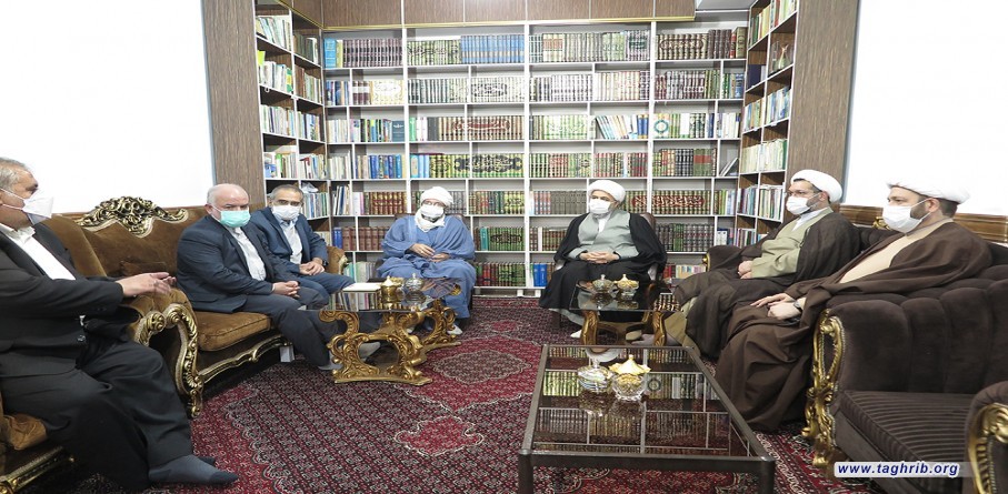 حجة الاسلام و المسلمين الدكتور "حميد شهرياري" يلتقي مع امام جمعة "مدينة روانسر"
