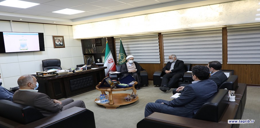 الدكتور "حميد شهرياري"يلتقي مع رئيس جامعة الحرة الاسلامية الدكتور طهرانچی