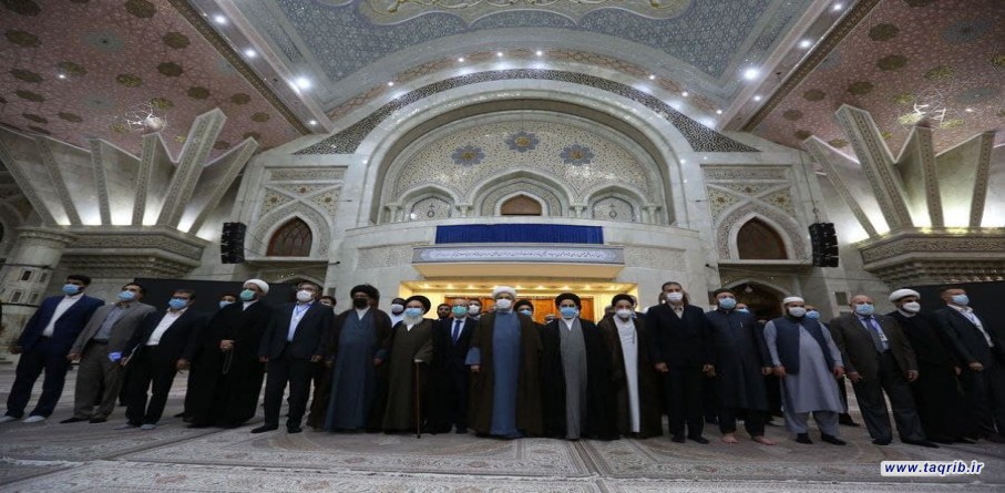 المشاركون في المؤتمر الدولي الخامس والثلاثين للوحدة الاسلامية يجددون العهد مع اهداف الامام الخميني (ره)