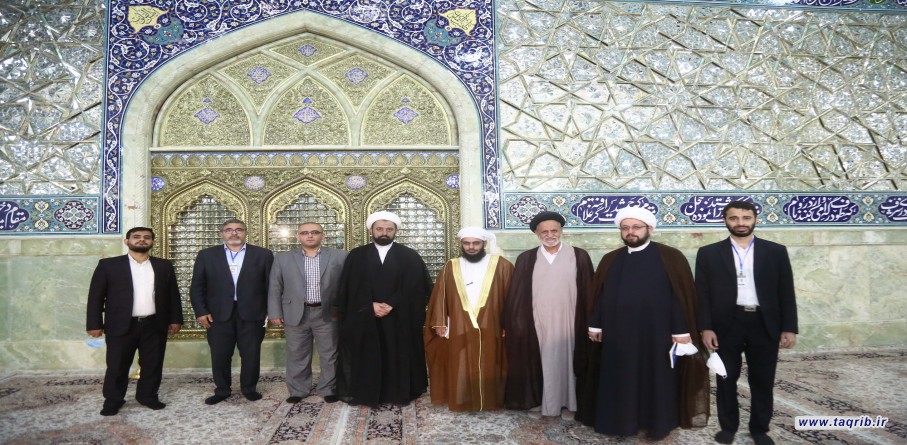 ضيوف المؤتمر الدولي 35 للوحدة الاسلامية يتشرفون بزيارة مرقد السيدة فاطمة المعصومة (س) بقم