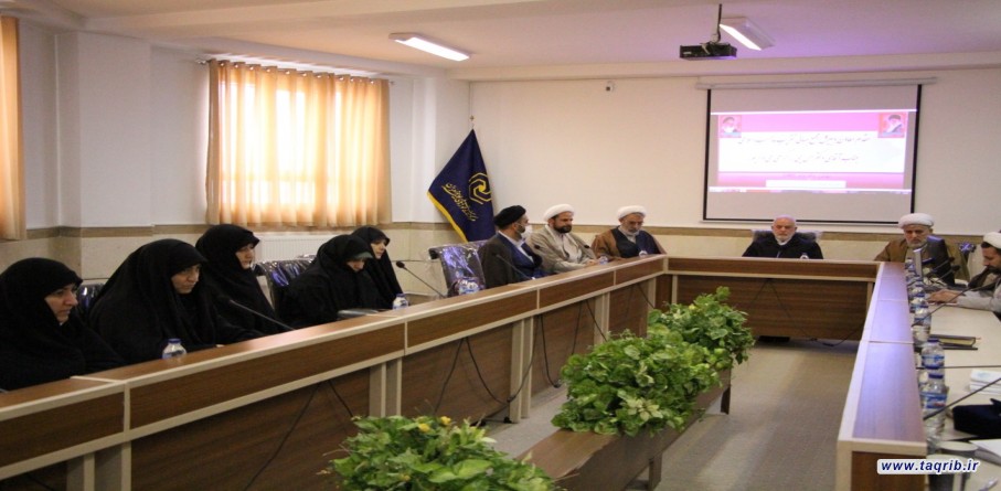 لقاء معاون الشؤون الإيرانية لمجمع التقريب مع مسؤولين في حوزة النساء "ريحانة النبي (س)" في مدينة سنندج
