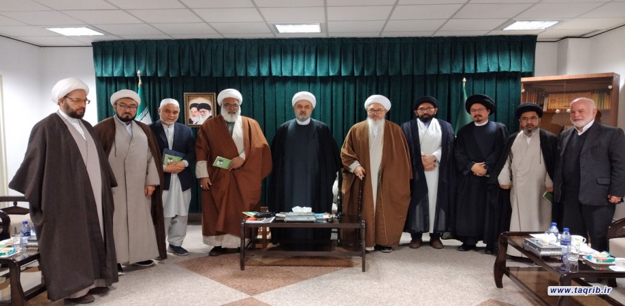 الدكتور شهرياري يستقبل جمعا من علماء المسلمين الشيعة في افغانستان
